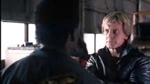 Официальный трейлер "Снова в бой (1994)"