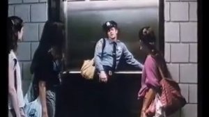 Официальный трейлер "Не в своей тарелке (1986)"