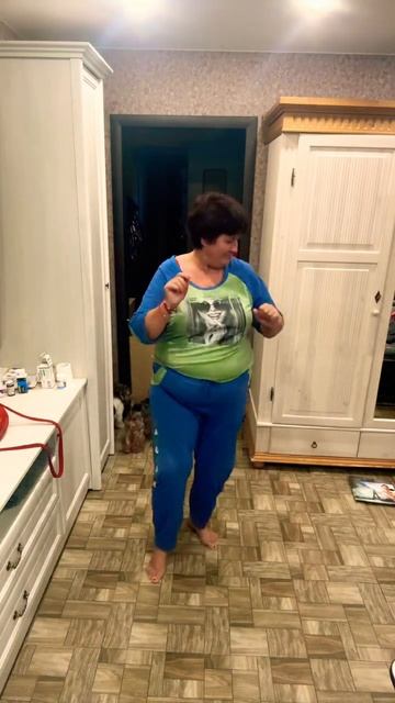 Пошла жара🫶💃 #дневникбагиры #дневникбагиры #женазагуляла #смехпродлеваетжизнь смотреть онлайн