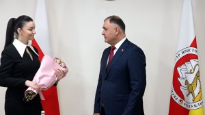 Президент Алан Гаглоев вручил сотрудникам Акционерного Сберегательного банка государственные награды