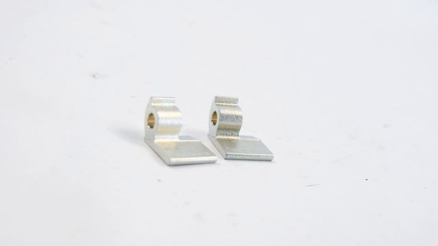 Звено подвижное петли передней/задней двери нижнее левое ВАЗ-1118 Lada Код: 2837