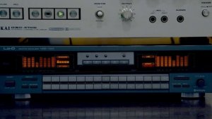 Стереофонический эквалайзер с анализатором спектра. Япония.