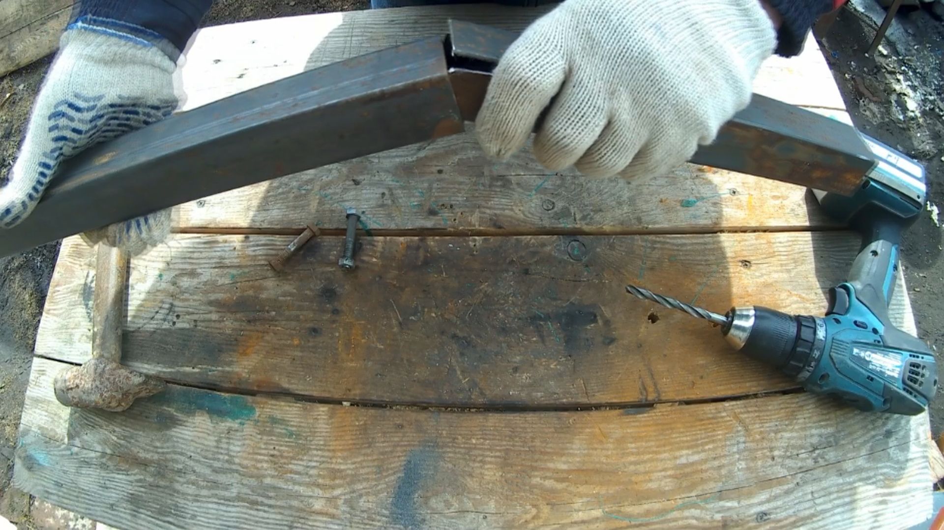 ПРОСТОЕ СОЕДИНЕНИЕ И УДЛИНЕНИЕ ПРОФИЛЬНОЙ ТРУБЫ БЕЗ СВАРКИ. смотреть онлайн