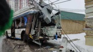 Аварии и ДТП НА ДОРОГАХ — не уступил и получил подборка на видео регистратор