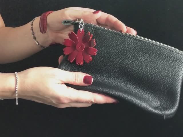 «Твоя» Бордовый Лаковый Цветок