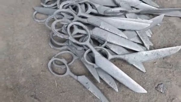 Как делают ножницы для раскройки материала. Изготовление  портновских ножниц.