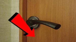 Как избавиться от засаленных мест возле ручки двери За 3 минуты!!!!!!!!...