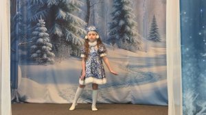 МАДОУ «Детский сад 352» г. Перми Сальникова Маргарита, песня «Зимняя сказка»