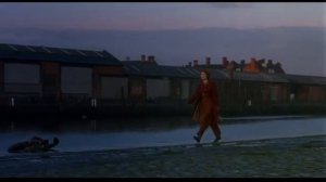 Официальный трейлер "Ужасно большое приключение (1995)"