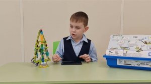 Выставка НТТ-2026. Розлач Глеб, 7 лет. Новогодняя ёлочка