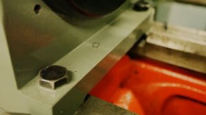 16к20 выставление передней бабки на станине