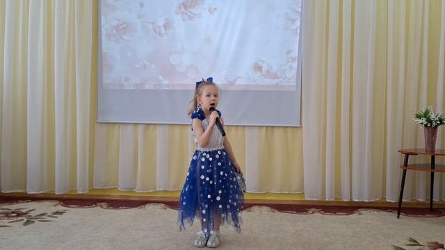 Кира Соловьёва - Е.Цыбров "Мамина улыбка" - Серов