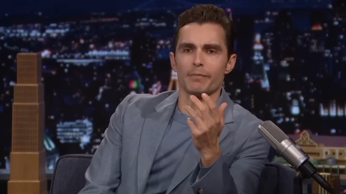 Дэйв Франко официально признан самым сексуальным котопапой 2025 года по версии журнала PEOPLE