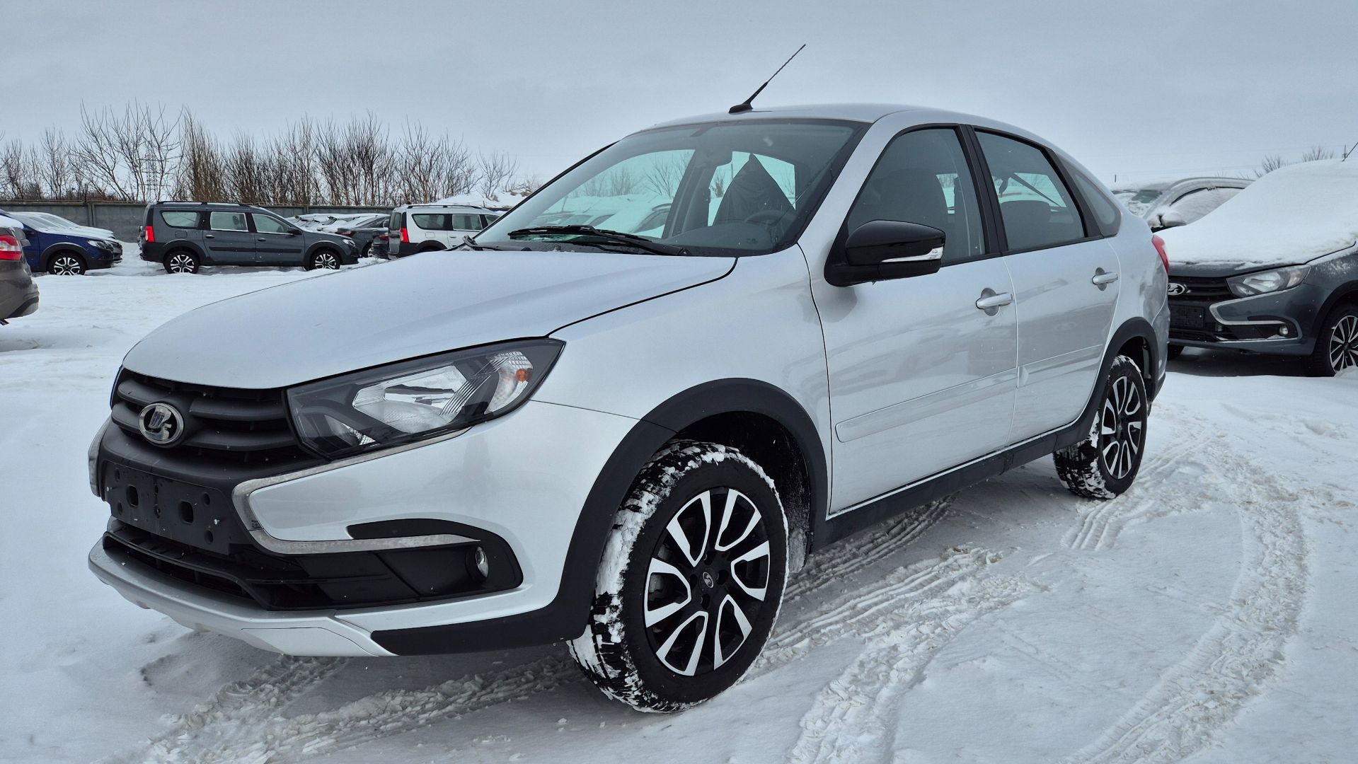 Granta Active Cross лифтбэк с проходимостью кроссовера в максимальной комплектации Enjoy #granta смотреть онлайн