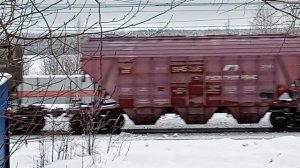 Электровоз 2ЭС5К 340 с грузовым поездом