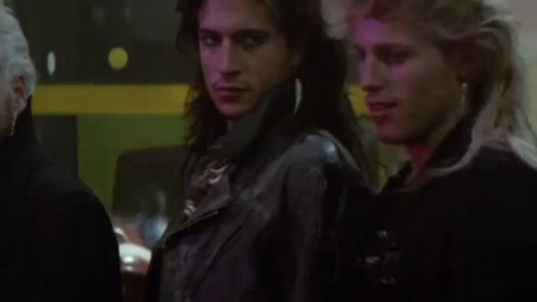 Официальный трейлер "Пропащие ребята (1987)"