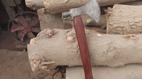 Изготовления охотничьего топора из углеродистой стали. Топорик для охотника.