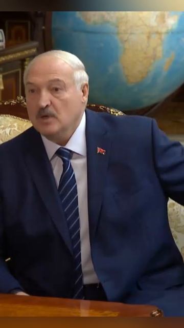 Лукашенко про операцию с Мадуро: "Дональд хотел угодить военным!" смотреть онлайн