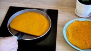 Радужные блины на кефире — когда надоела классика