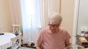 У меня всё как у людей.В воскресенье гости,в понедельник приятные хлопоты.