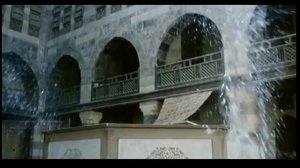 Официальный трейлер "Громила в Египте / Flatfoot on the Nile (1980)"