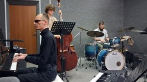 Peri's Scope (Bill Evans).mp4