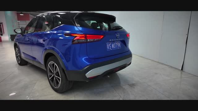 Автосалоны в Китае СНИЖАЮТ ЦЕНЫ НА АВТО ДО 160 Л.С смотреть онлайн