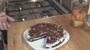 Торт к чаю - бисквитный торт со сметанным кремом!