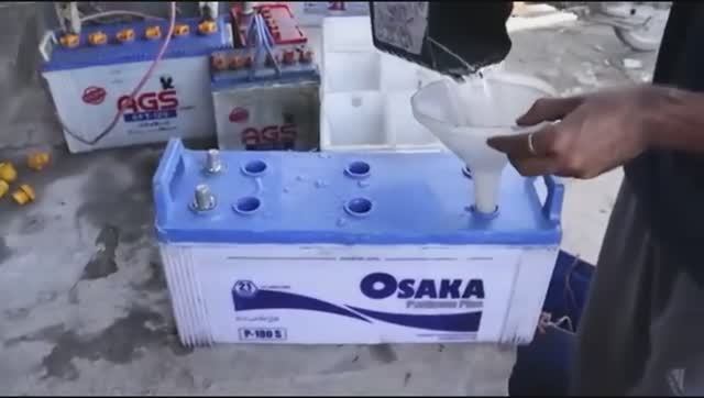 Восстановление свинцово-кислотного аккумулятора, помогает вернуть до 80% емкости. смотреть онлайн