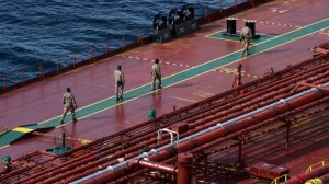 П135. Танкерная война