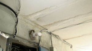 СЛЫШНА КАПЕЛЬ