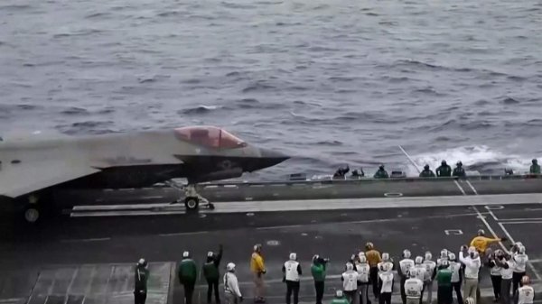 США усиливают военное присутствие на Ближнем Востоке у границ Ирана.