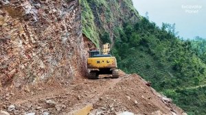 Стройте самые опасные горные дороги с помощью экскаватора Komatsu