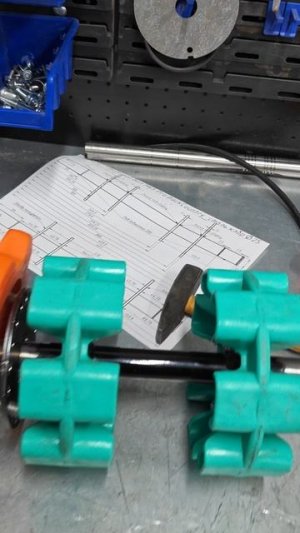 Рабочие зимние будни в мотосервисе!