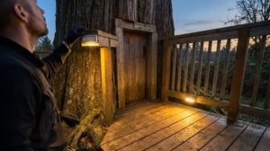 Дом этой пожилой женщины был разрушен ветром, поэтому этот человек построил для нее современный дом.