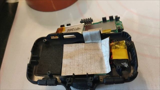 SHO-ME A7. Меняю аккумулятор и динамик.