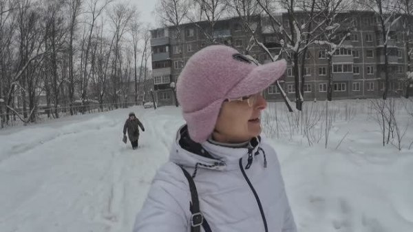 Февраль 2026 года. До поездки на огород. Лаваш, сыр, зелень. Готовлю ящики рассадные. За продуктами.