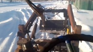 Трактор🚜 Т-16 чистит снег. Иркутская область Усть- Удинский район село Молька 17 февраля 2026 год