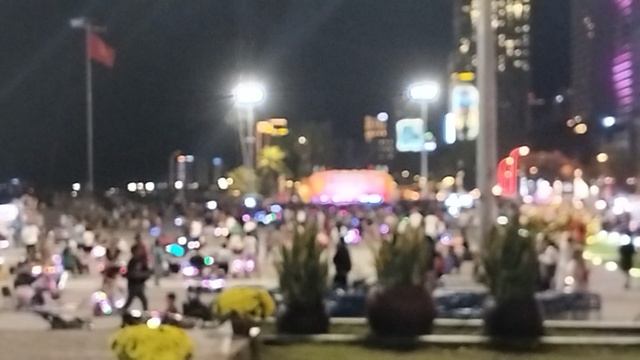 Празднование Нового года в Нячанге! Что сейчас происходит в центре смотреть онлайн