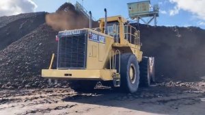 Колесный погрузчик Caterpillar 990 для погрузки Угля на 4-Осные самосвалы - Ektor Epe