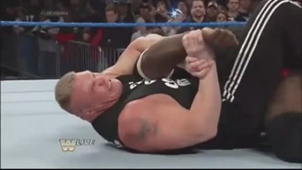 WWE Brock Lesnar beat fat Mark Henry.Table.Брок Леснар бьёт жирного Марка Генри.Cтол.11DeadFace