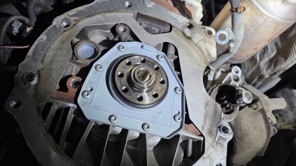 Задний сальник коленвала Audi VAG - бедная смесь, подсос воздуха, признаки неисправности