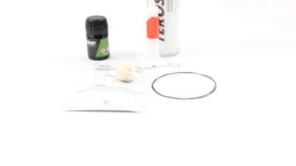 Комплект для вклейки стекол TEROSON BOND 60 (PU 8597 HMLC) Lada Код: 56248