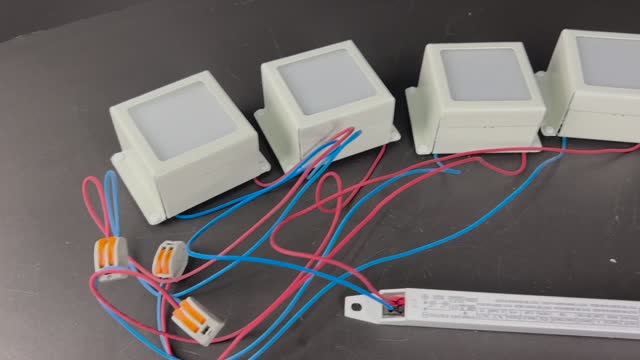 Светодиодный светильник Грильято 75х75 4х10Вт IP20 2400Лм ОПАЛ белый 4000К смотреть онлайн