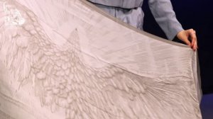 Палантин «Жить за двоих» — красота, которая согревает