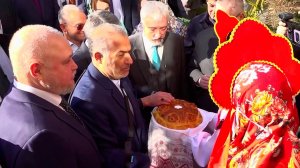 В Русском доме в Тегеране сегодня хлебом-солью встречали почетных гостей.