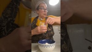 Два рецепта теста на два торта.