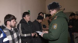 В Москве военные следователи СК России при силовой поддержке бойцов Росгвардии нагрянули в хостел