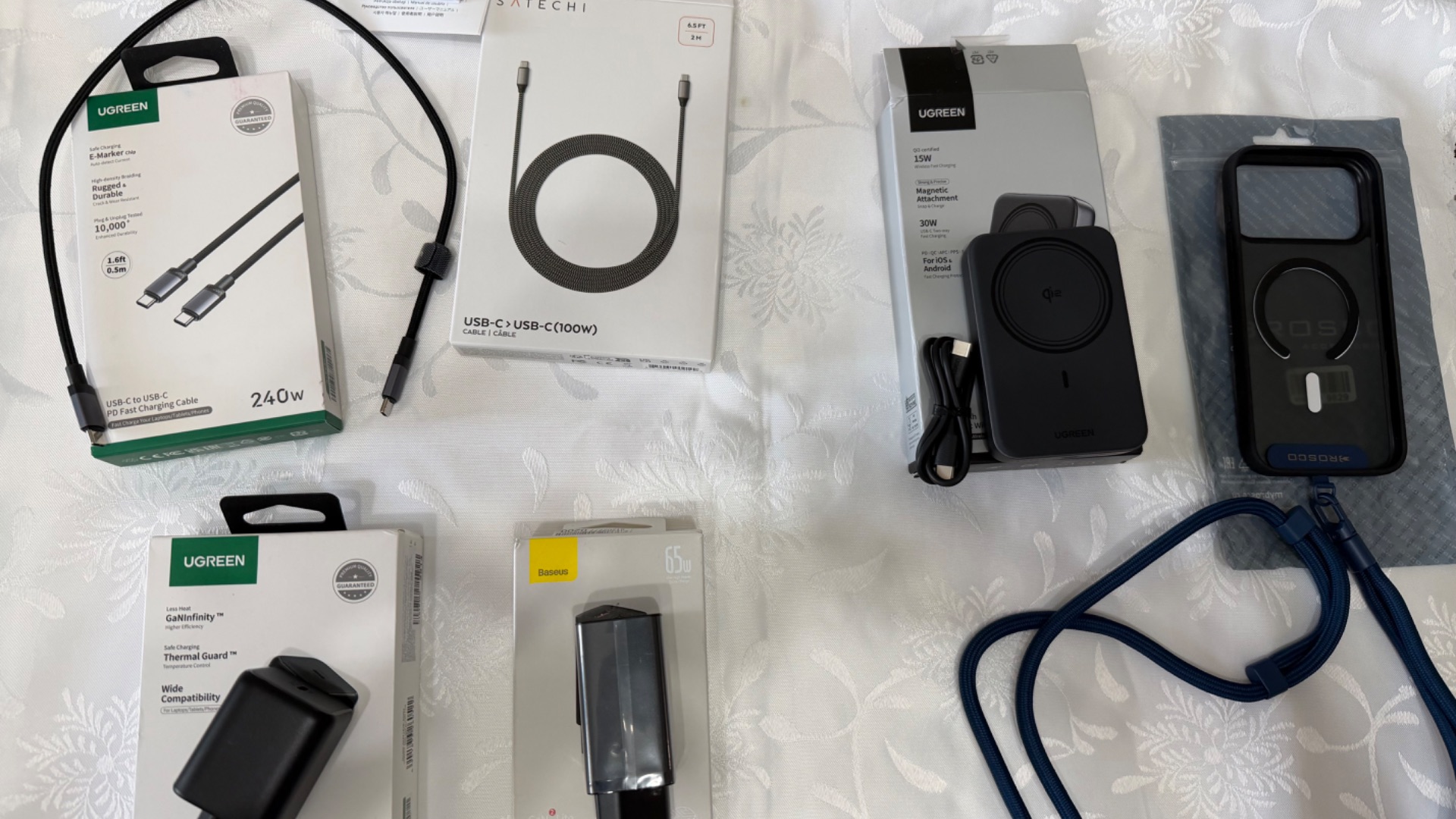 Пожалуй одни из самых важных и нужных аксессуаров для вашего смартфона (iPhone)