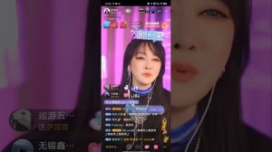 Са Диндин 萨顶顶 (春江花月夜) Live